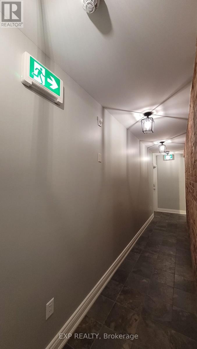 












204 - 157 JAMES STREET

,
Ottawa,




Ontario
K1R5M4

