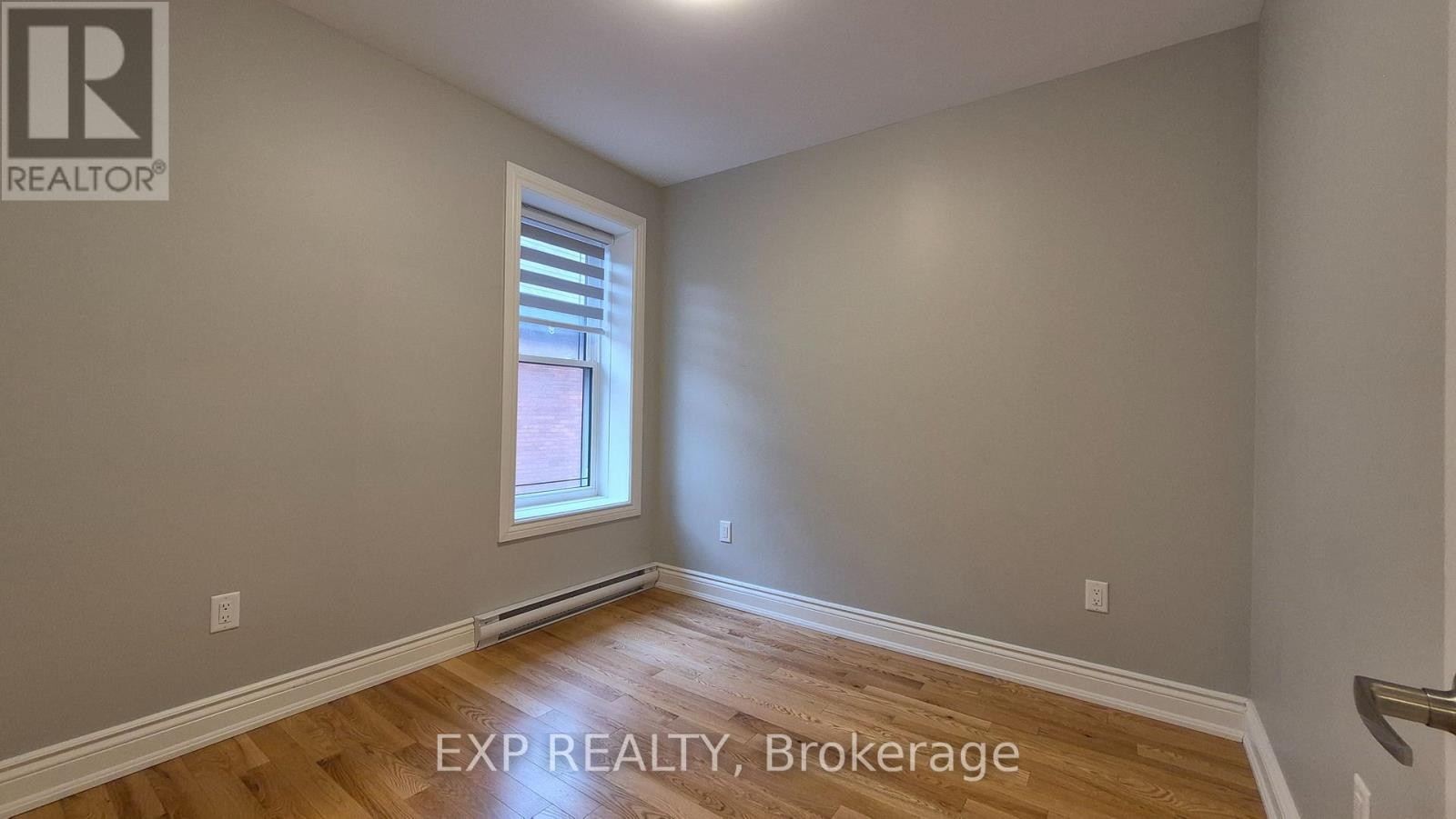 












204 - 157 JAMES STREET

,
Ottawa,




Ontario
K1R5M4

