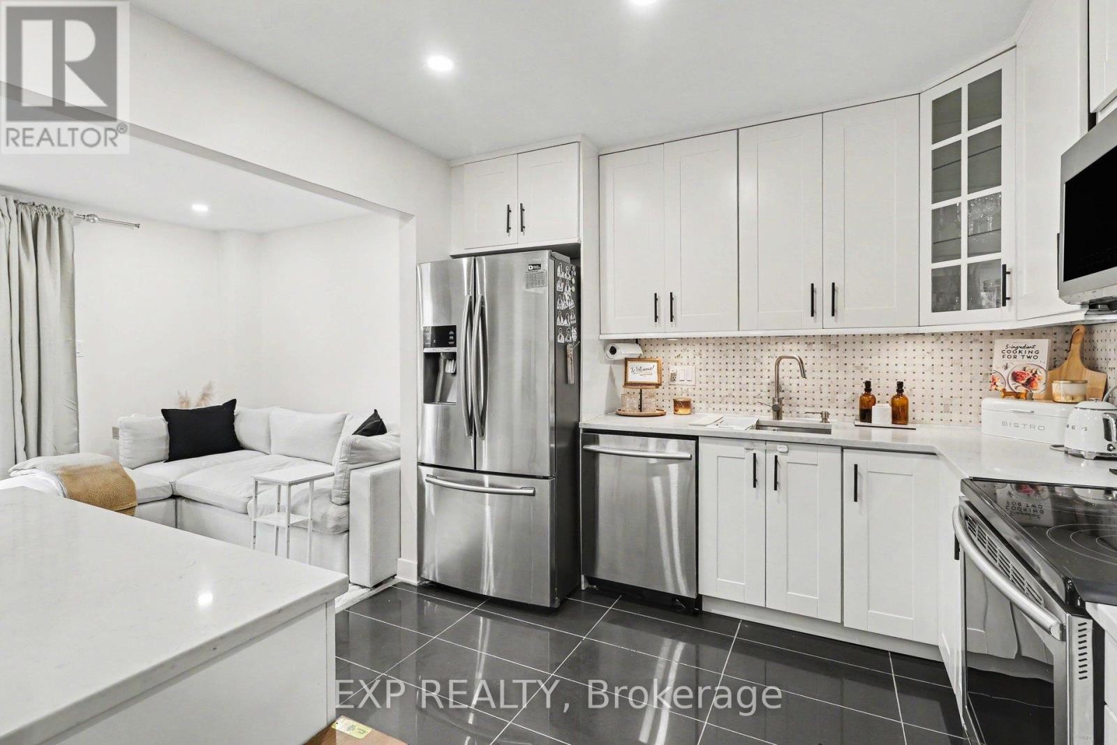 












358 VALADE CRESCENT

,
Ottawa,




Ontario
K4A2V7

