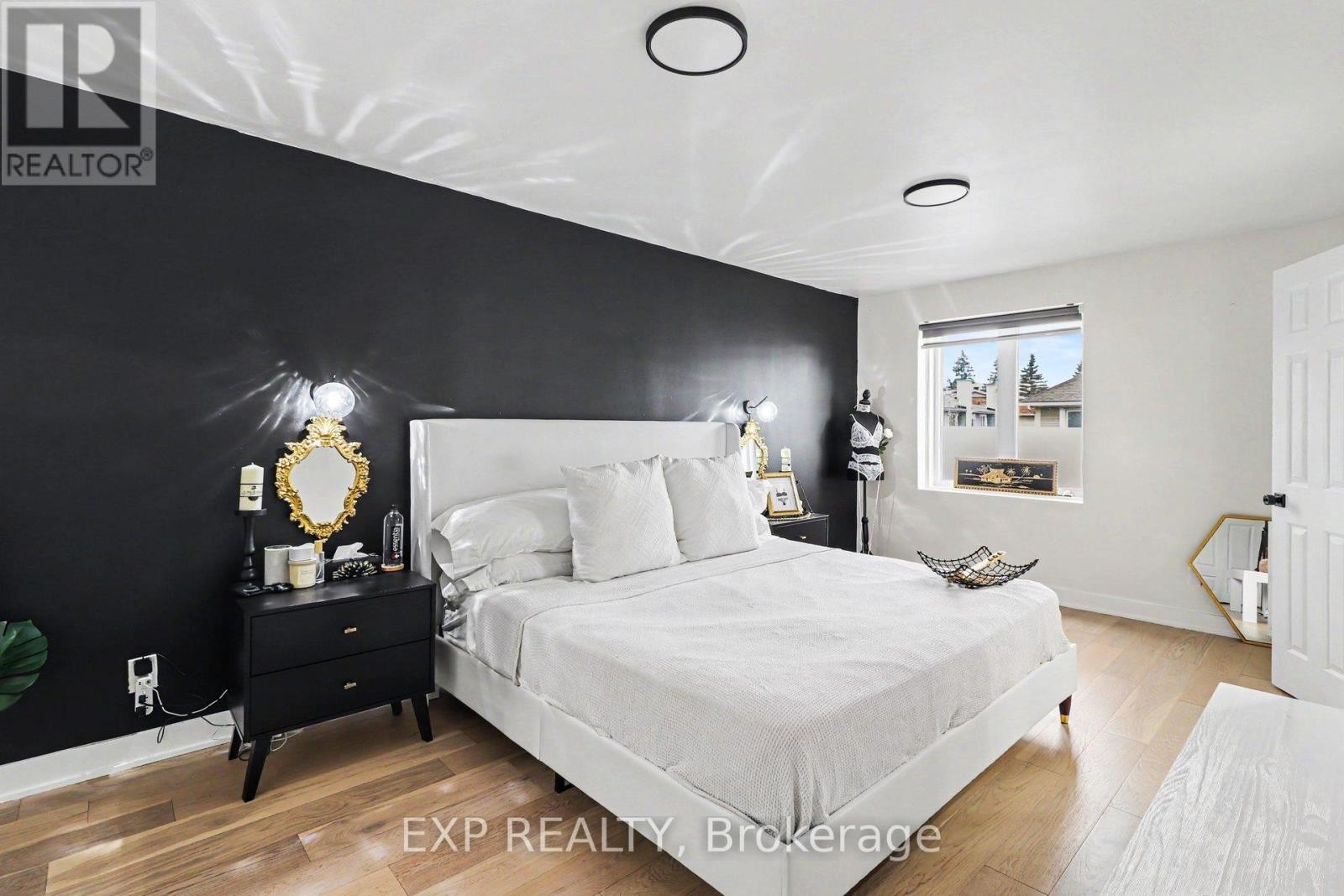 












358 VALADE CRESCENT

,
Ottawa,




Ontario
K4A2V7

