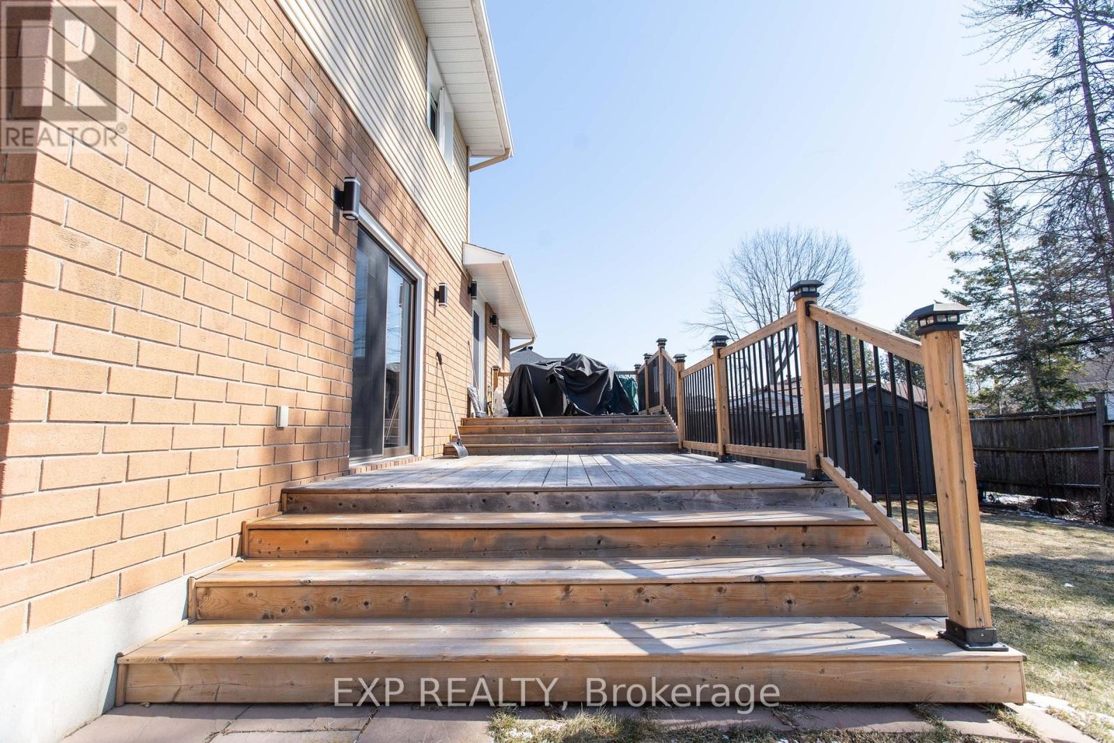 












1534 ROSEBELLA AVENUE

,
Ottawa,




Ontario
K1T1E8

