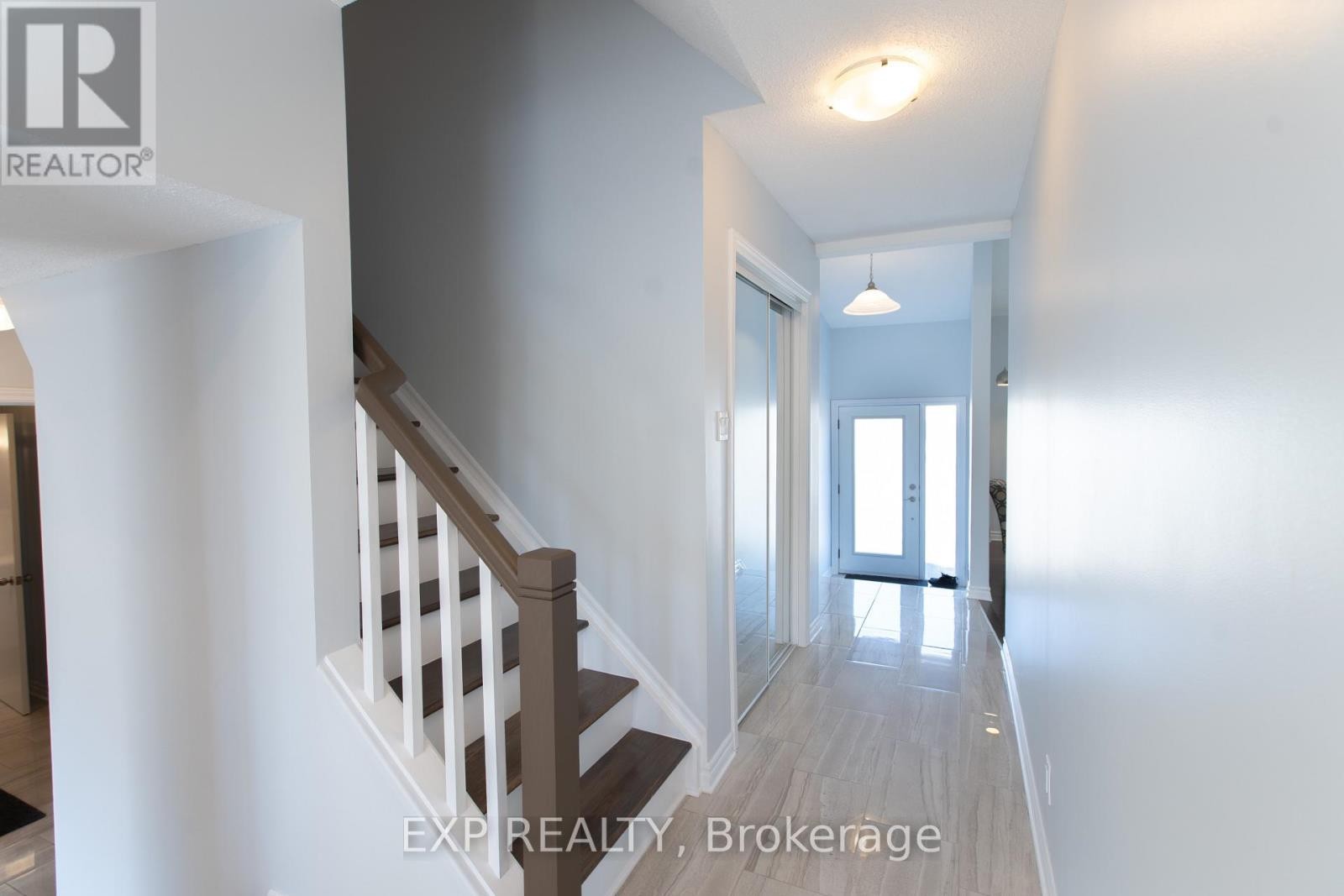 












1534 ROSEBELLA AVENUE

,
Ottawa,




Ontario
K1T1E8

