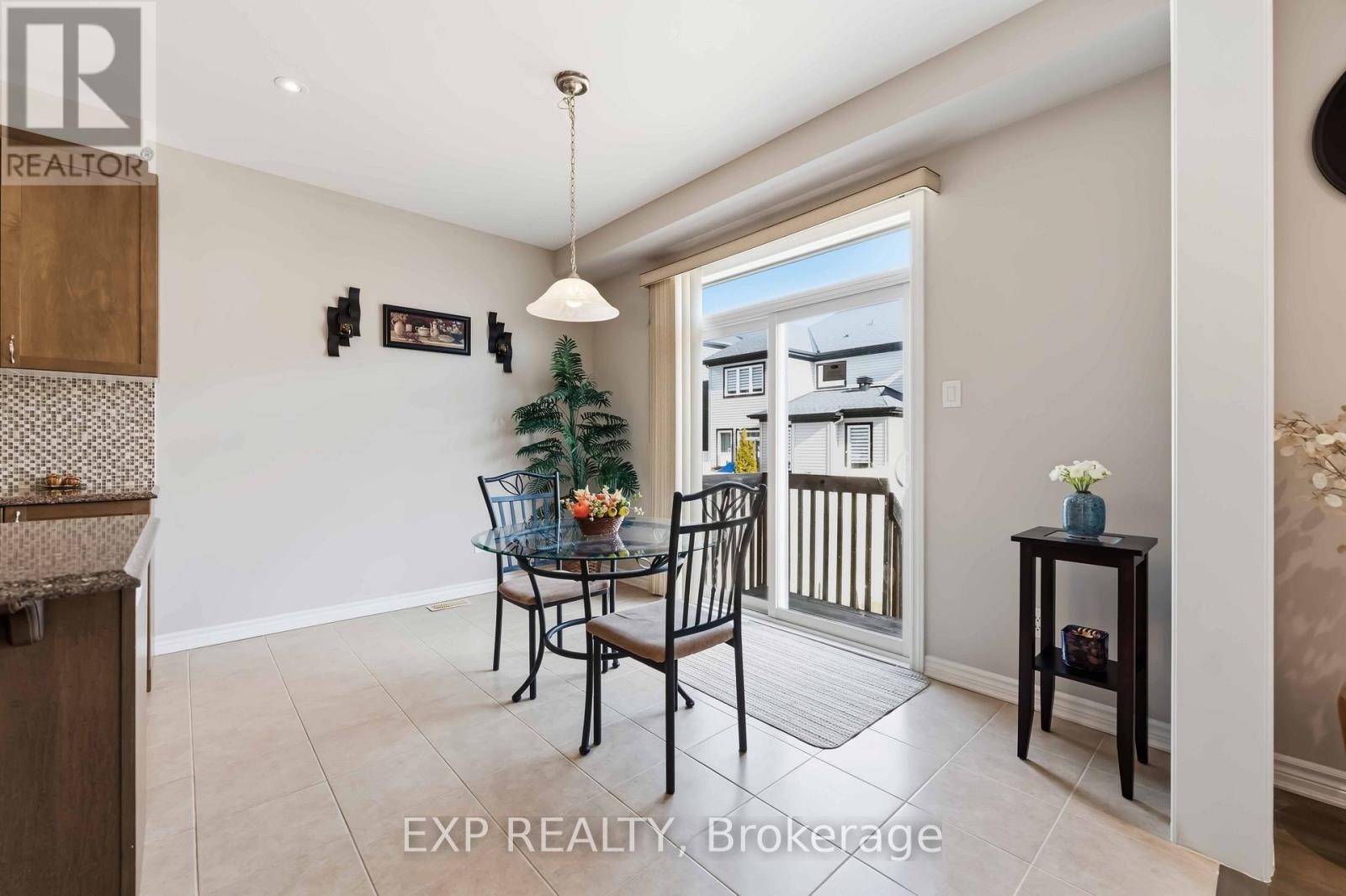 












220 WILLOWDUSK STREET

,
Ottawa,




Ontario
K2M0L3


