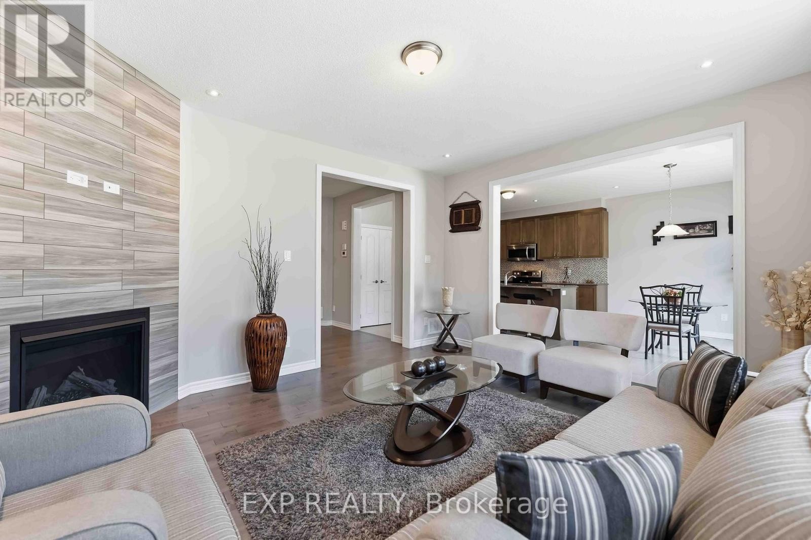 












220 WILLOWDUSK STREET

,
Ottawa,




Ontario
K2M0L3

