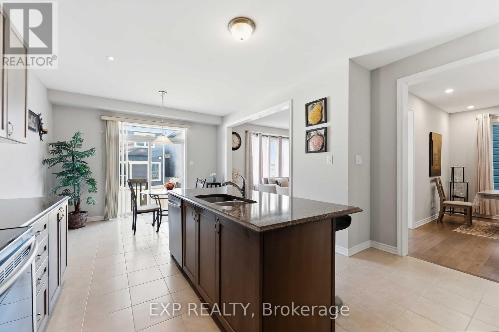 












220 WILLOWDUSK STREET

,
Ottawa,




Ontario
K2M0L3

