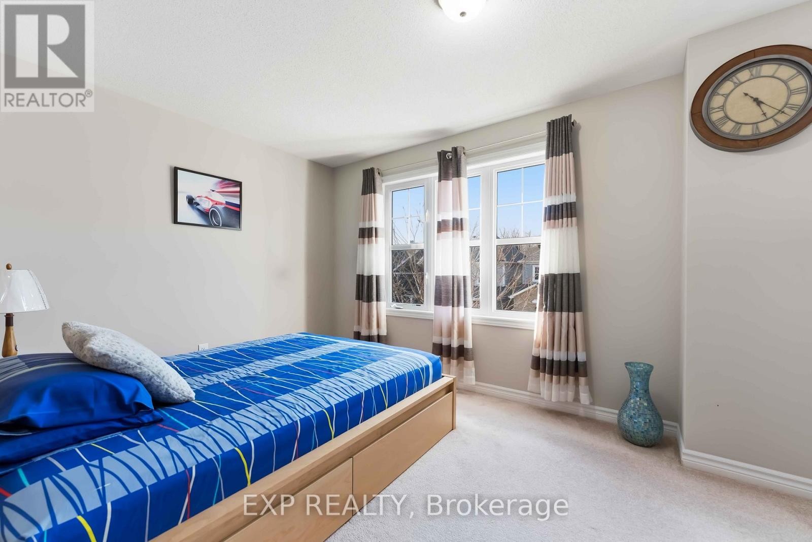 












220 WILLOWDUSK STREET

,
Ottawa,




Ontario
K2M0L3

