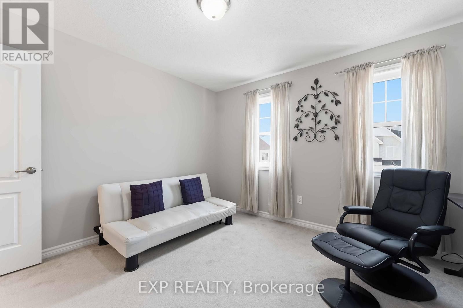 












220 WILLOWDUSK STREET

,
Ottawa,




Ontario
K2M0L3

