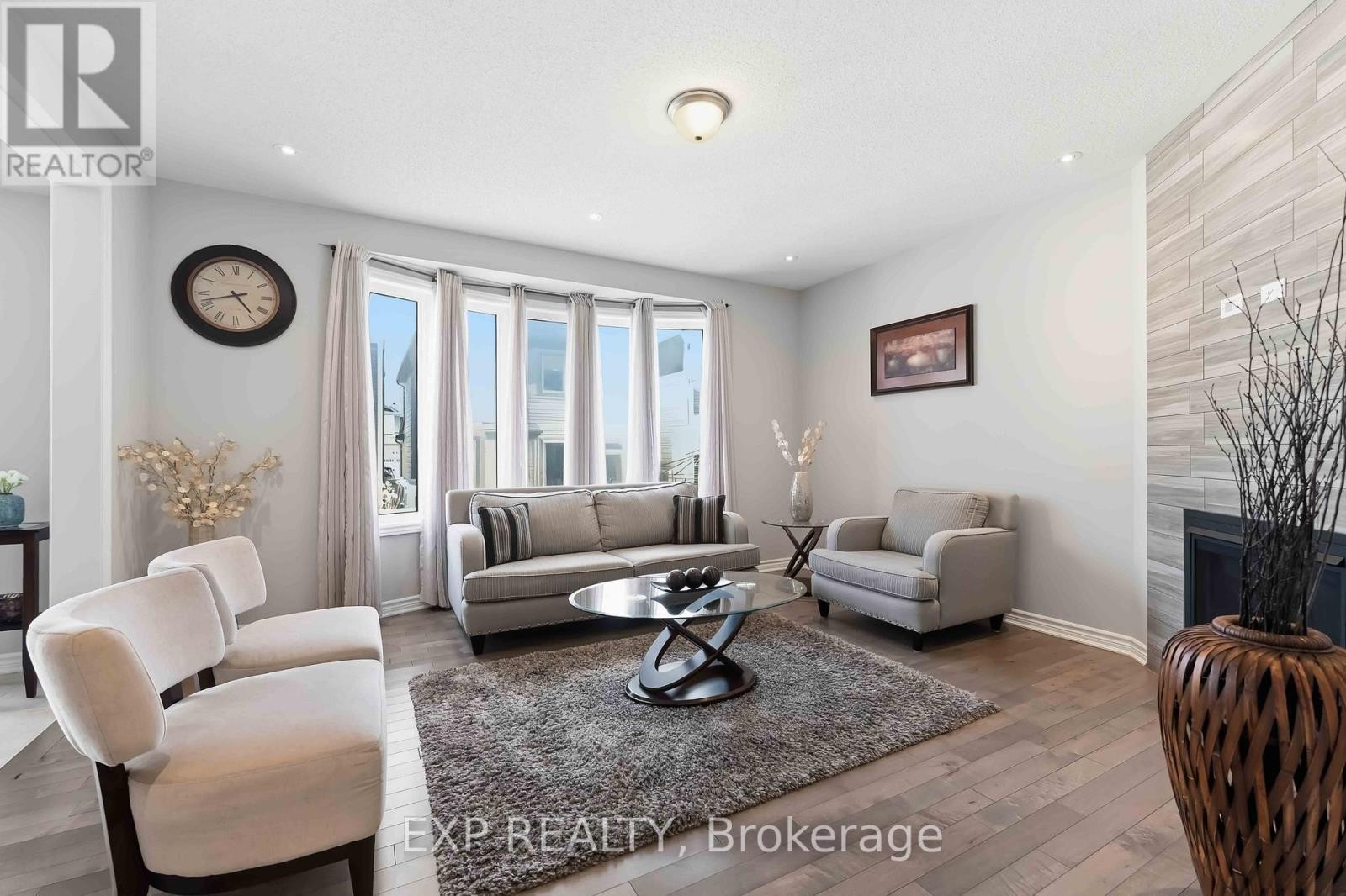 












220 WILLOWDUSK STREET

,
Ottawa,




Ontario
K2M0L3

