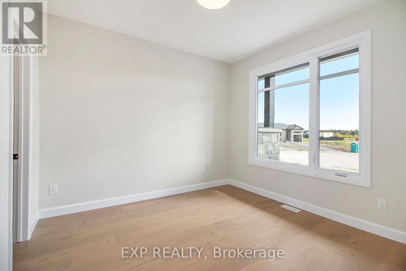 












773 LACROIX ROAD

,
Clarence-Rockland,




Ontario
K0A2A0

