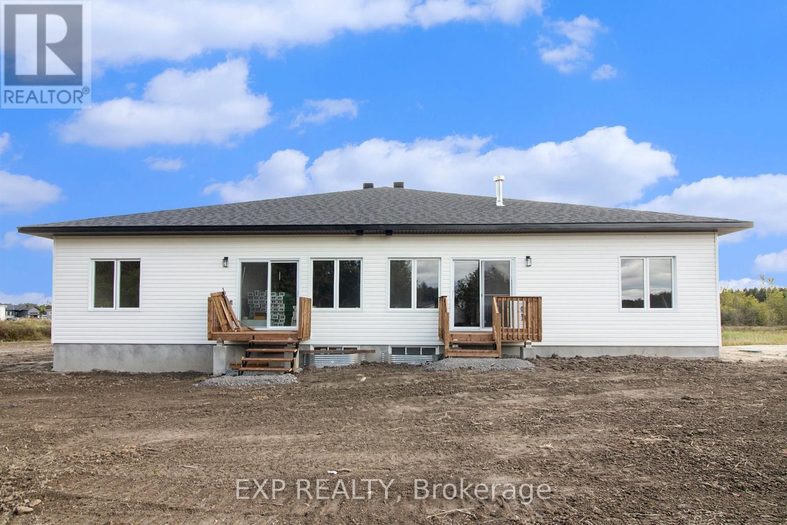 












773 LACROIX ROAD

,
Clarence-Rockland,




Ontario
K0A2A0

