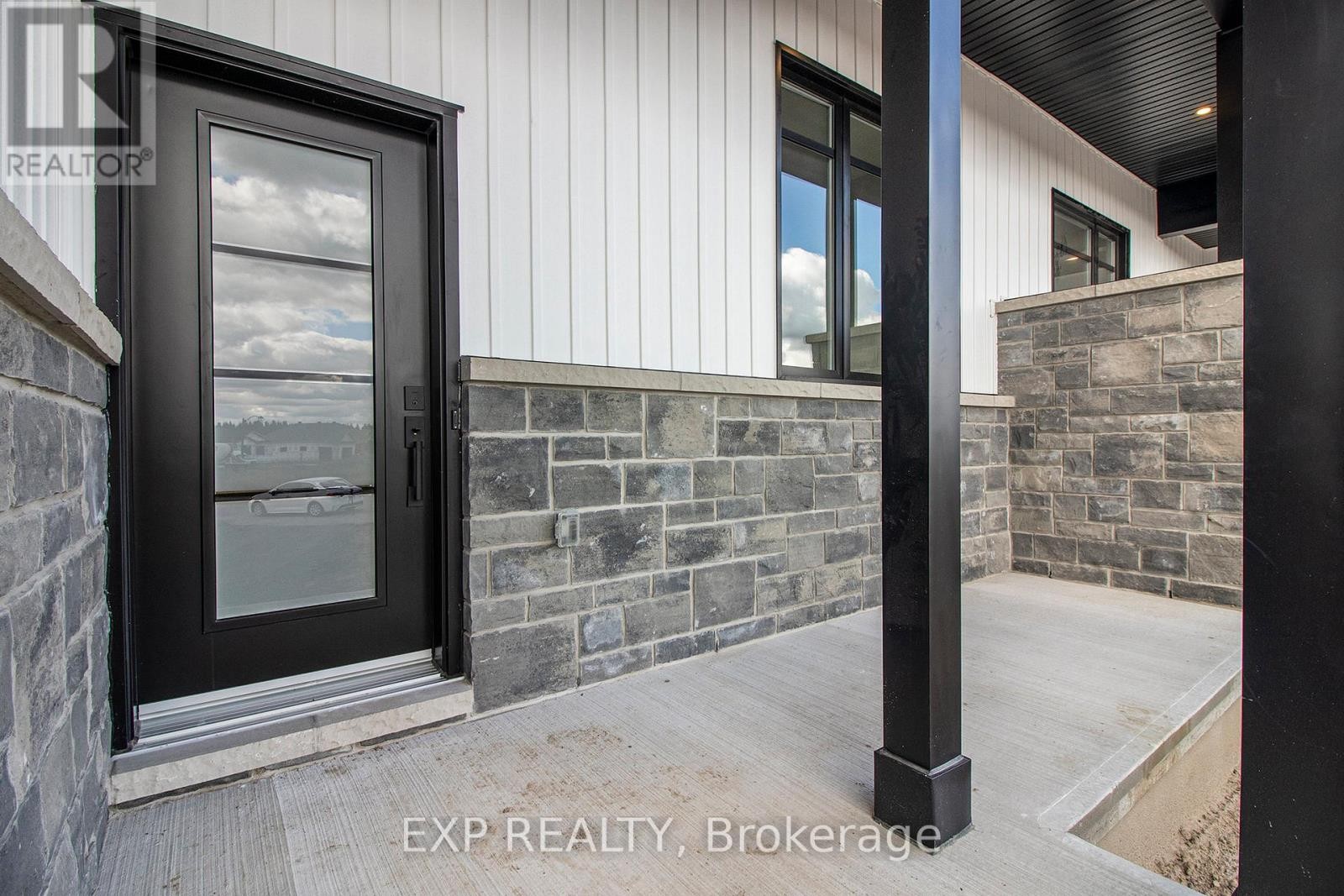 












773 LACROIX ROAD

,
Clarence-Rockland,




Ontario
K0A2A0

