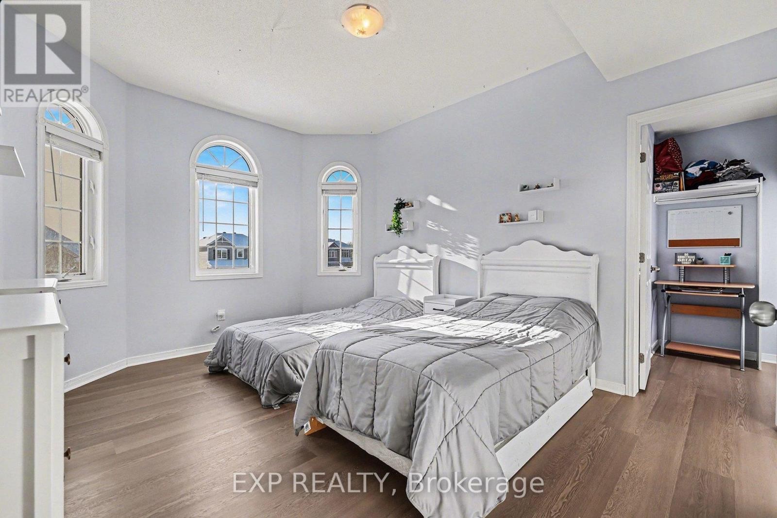 












39 WHITE TAIL DRIVE

,
Mississippi Mills,




Ontario
K0A1A0

