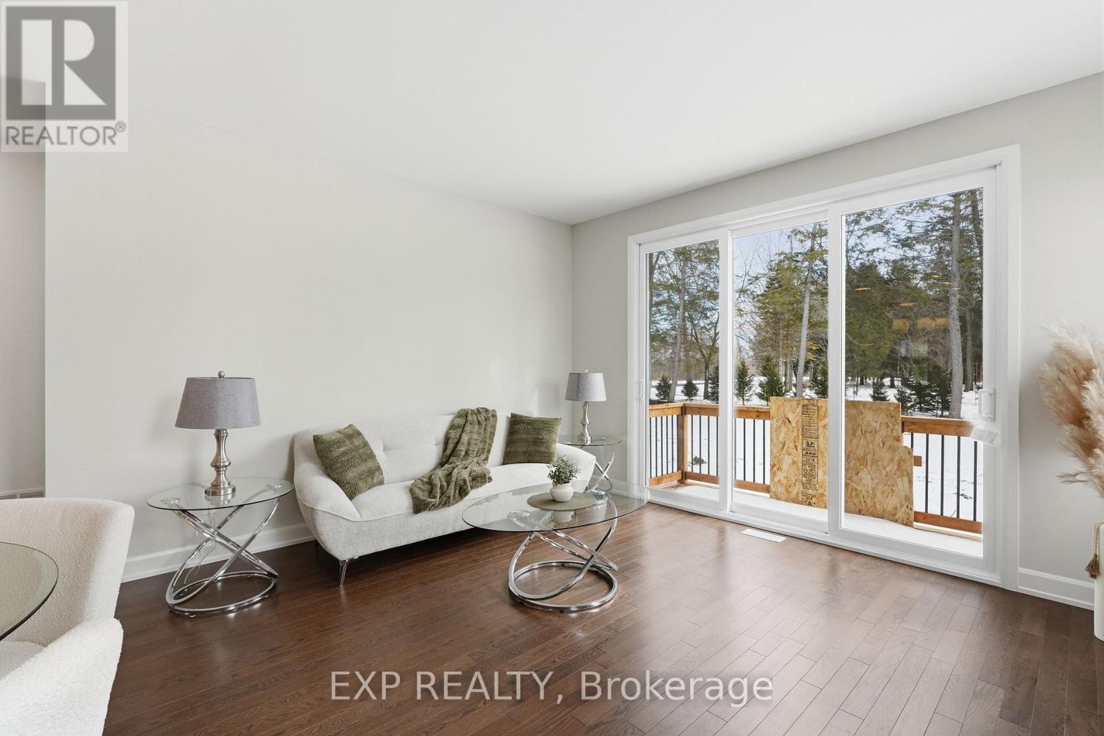 












18 HUGHES CIRCLE

,
Casselman,




Ontario
K0A1M0

