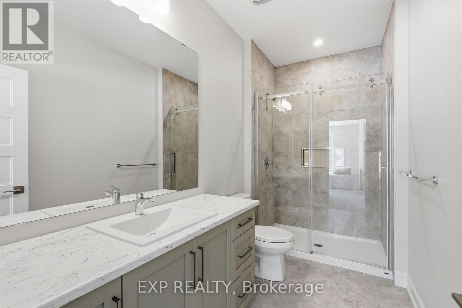 












18 HUGHES CIRCLE

,
Casselman,




Ontario
K0A1M0


