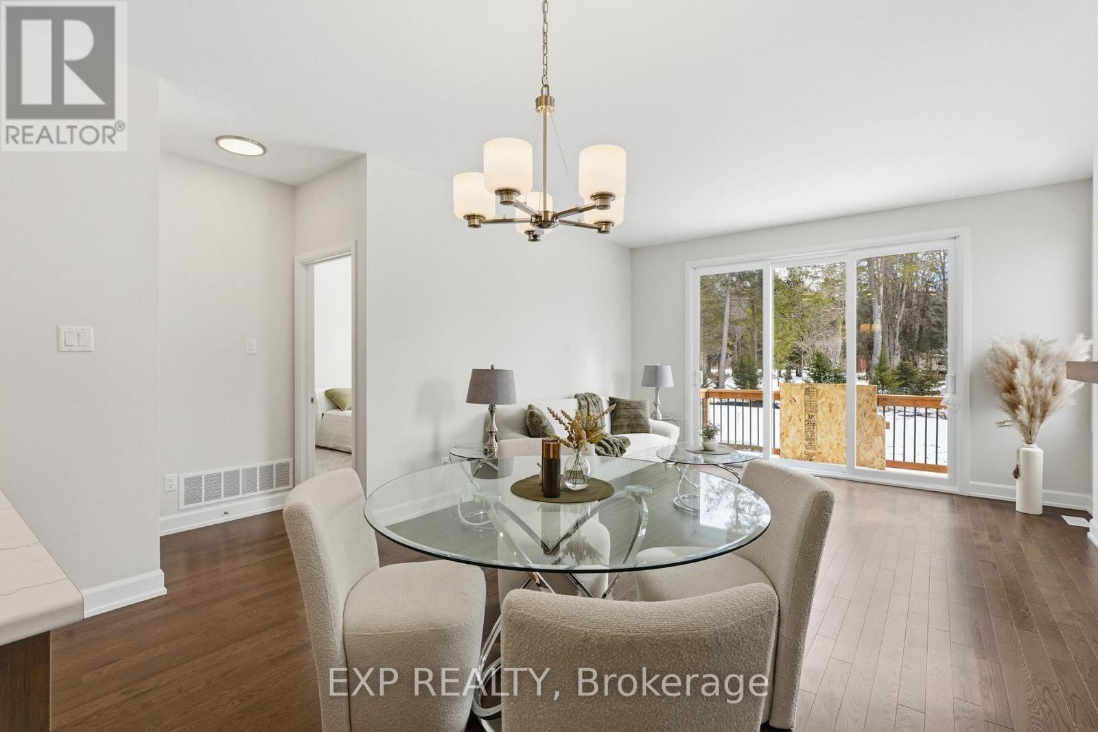 












18 HUGHES CIRCLE

,
Casselman,




Ontario
K0A1M0

