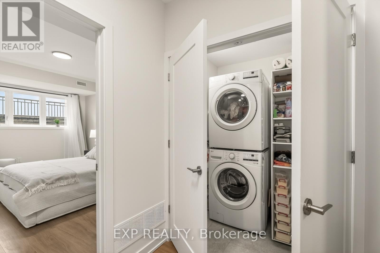 












D - 810 ROGER GRIFFITHS AVENUE

,
Ottawa,




Ontario
K2S3A9

