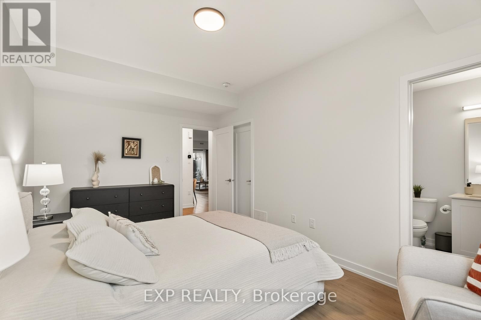 












D - 810 ROGER GRIFFITHS AVENUE

,
Ottawa,




Ontario
K2S3A9

