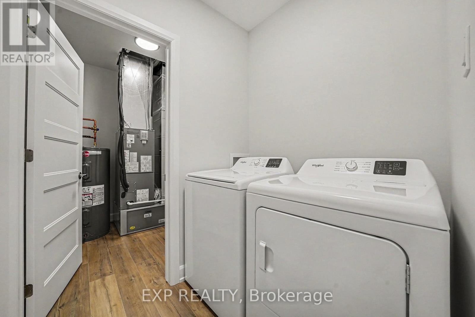 












480 FALCON LANE

,
Russell,




Ontario
K4R0M5

