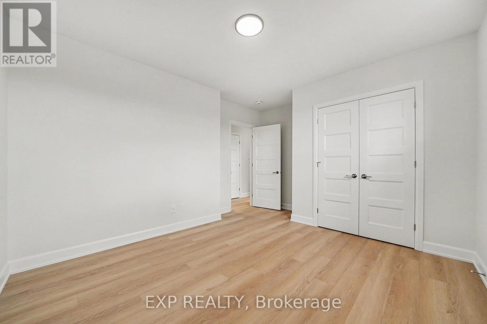 












B - 480 FALCON LANE

,
Russell,




Ontario
K4R0M5

