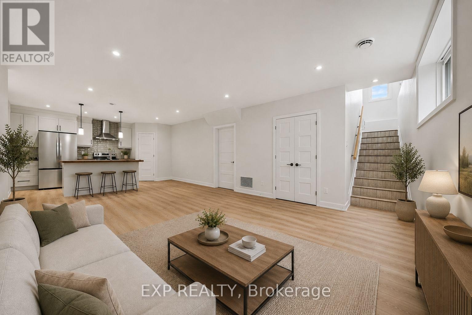 












B - 480 FALCON LANE

,
Russell,




Ontario
K4R0M5


