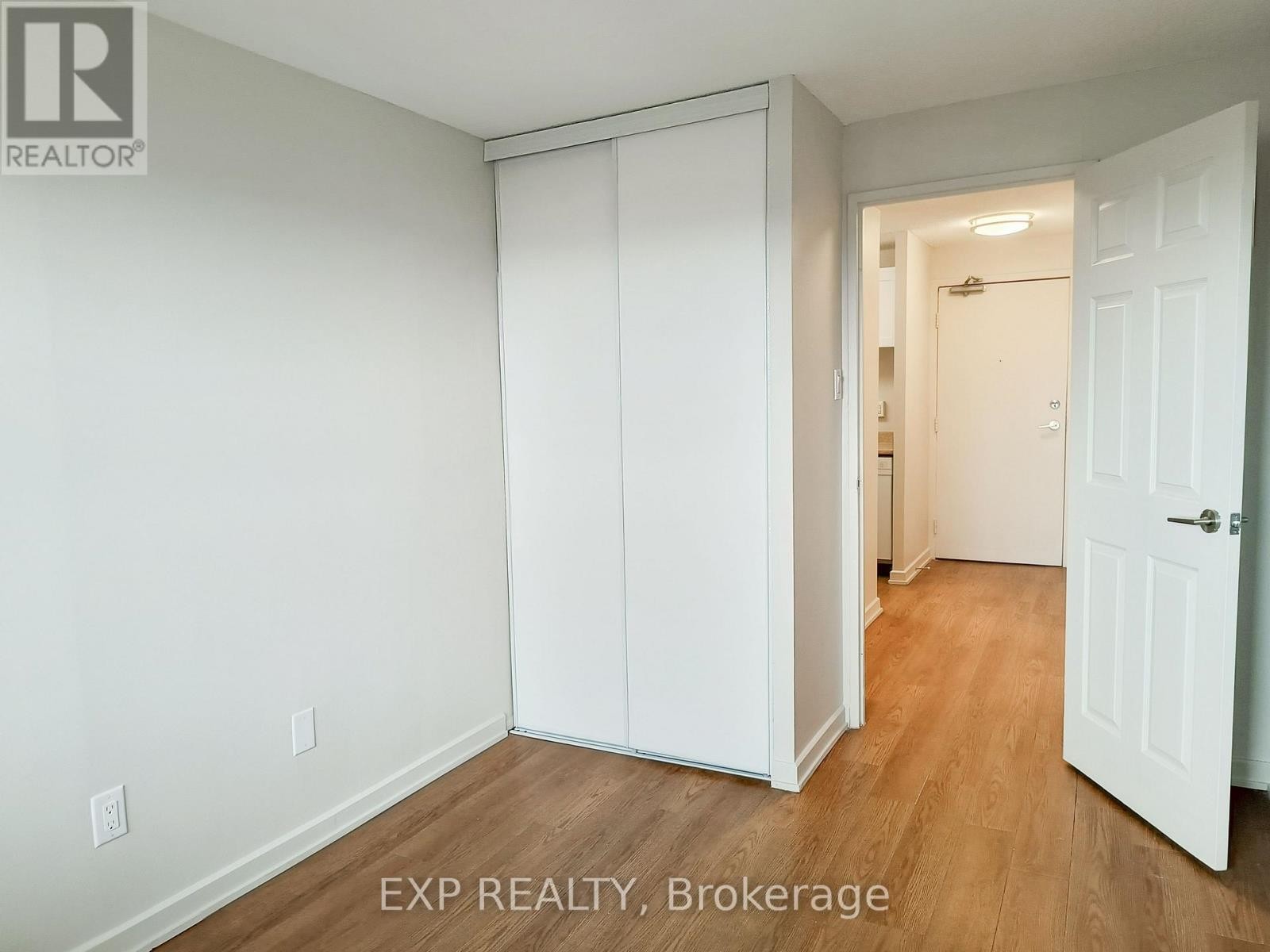 












1101 - 981 GULF PLACE

,
Ottawa,




Ontario
K1K3X9

