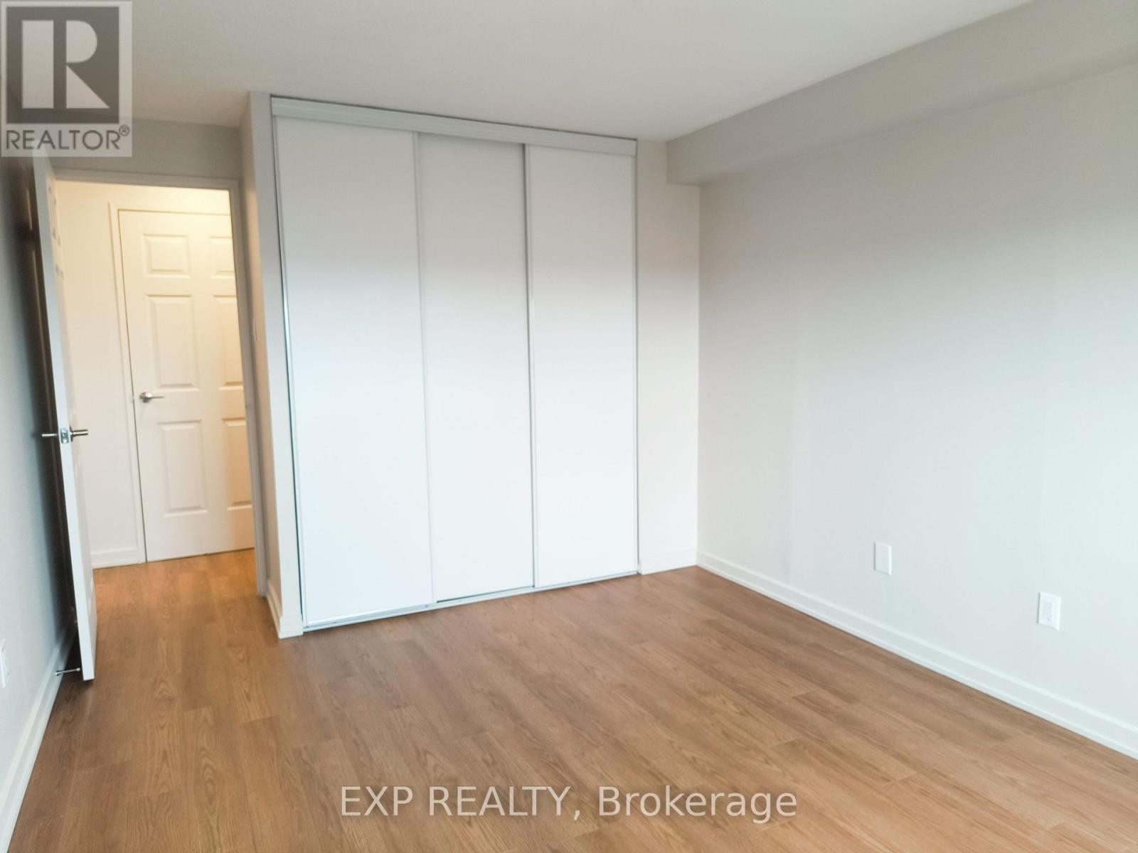 












1101 - 981 GULF PLACE

,
Ottawa,




Ontario
K1K3X9

