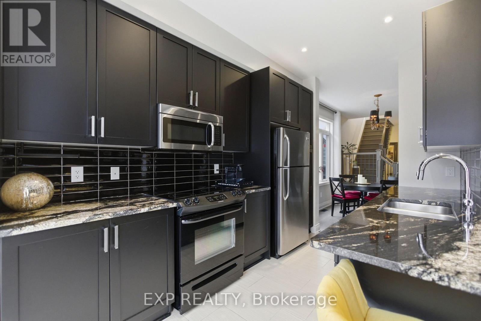 












710 BRIAN GOOD AVENUE

,
Ottawa,




Ontario
K4M0C1

