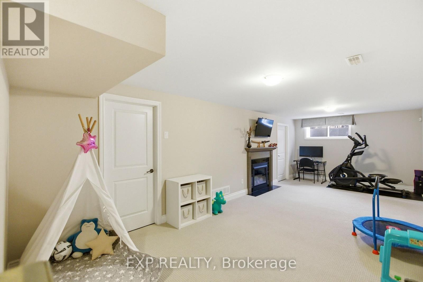 












710 BRIAN GOOD AVENUE

,
Ottawa,




Ontario
K4M0C1

