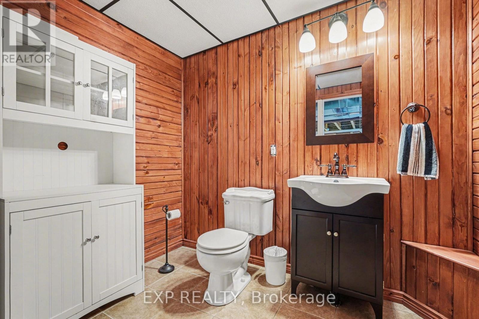 












46 FRIEDAY STREET

,
Arnprior,




Ontario
K7S0A6

