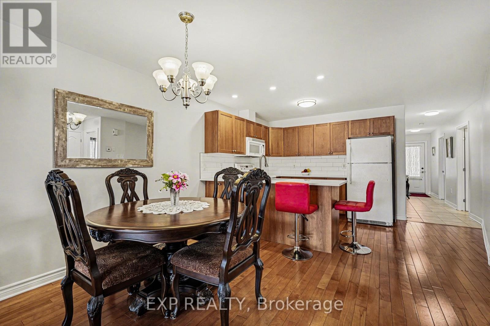 












46 FRIEDAY STREET

,
Arnprior,




Ontario
K7S0A6

