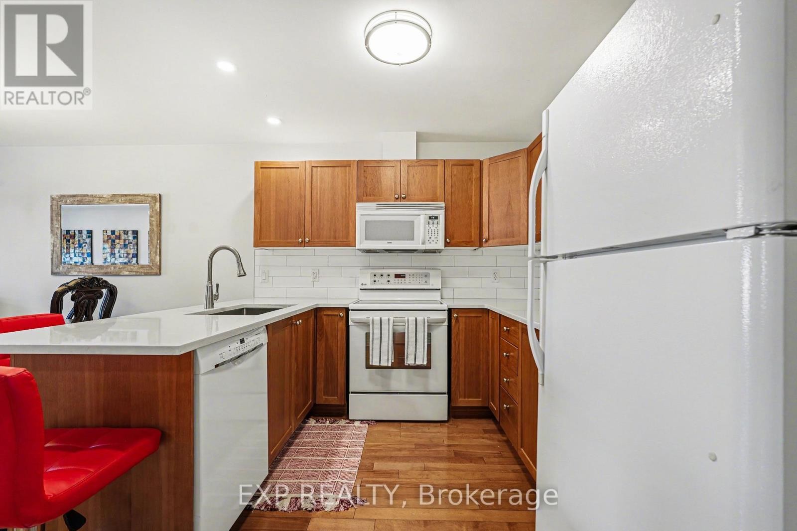 












46 FRIEDAY STREET

,
Arnprior,




Ontario
K7S0A6

