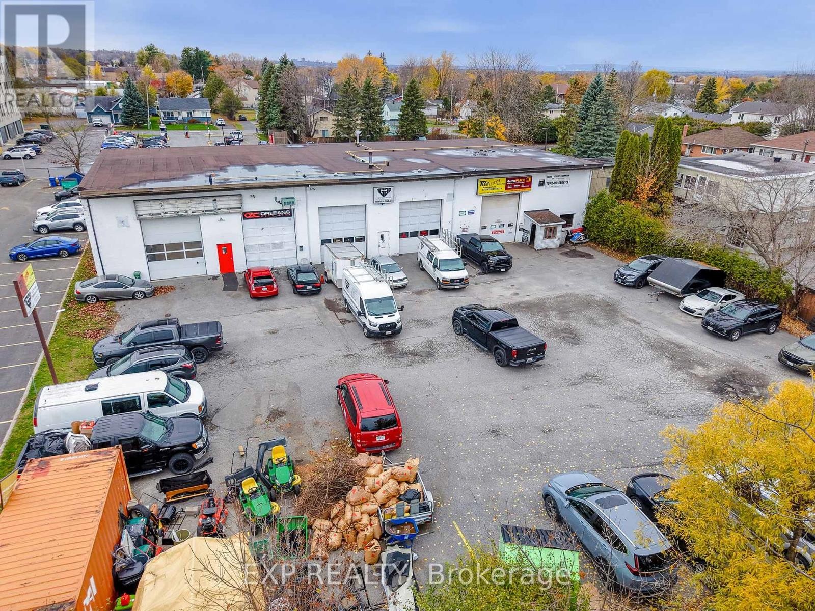 












1237 1255 COUSINEAU STREET

,
Ottawa,




Ontario
K1C1B2

