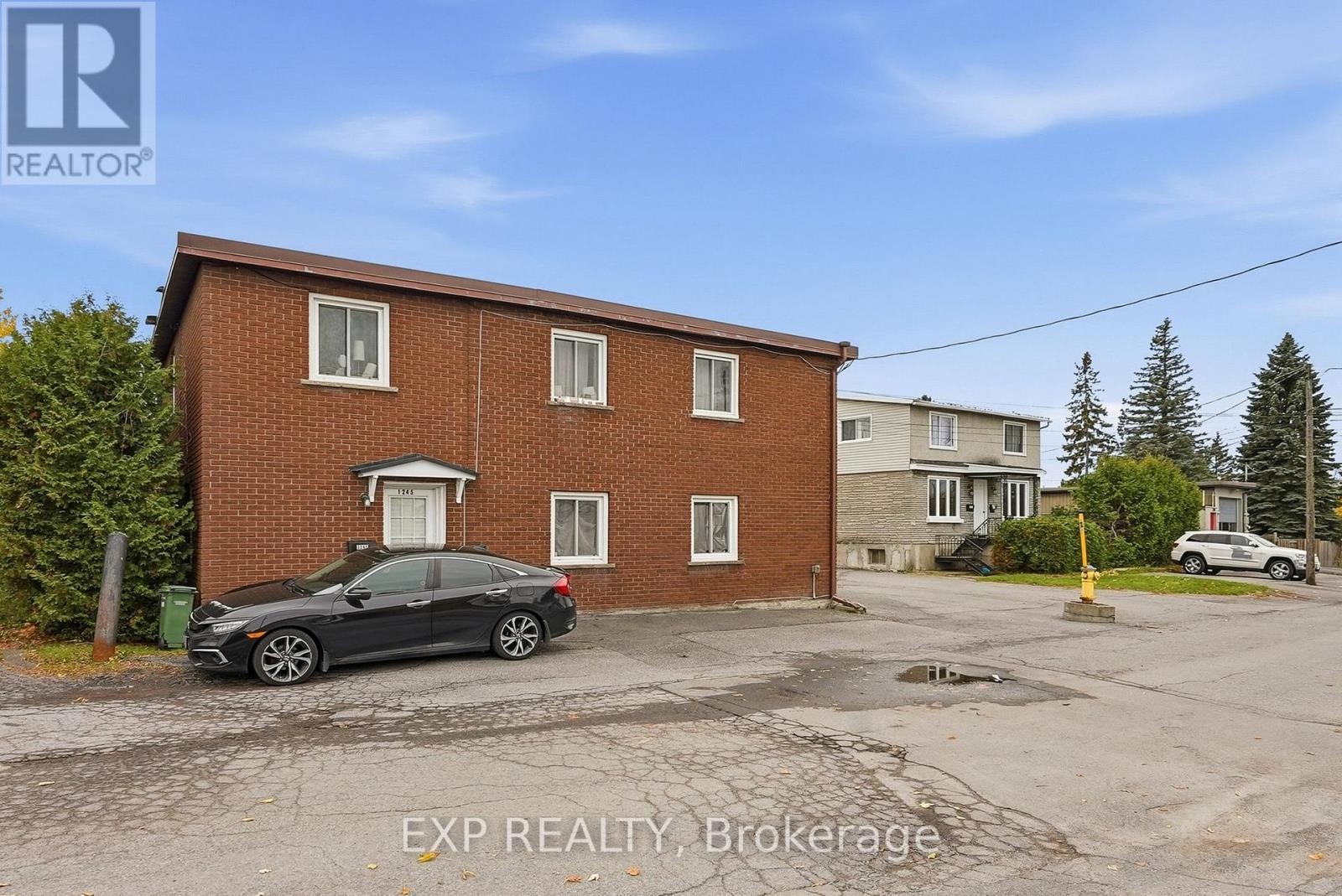 












1237 1255 COUSINEAU STREET

,
Ottawa,




Ontario
K1C1B2

