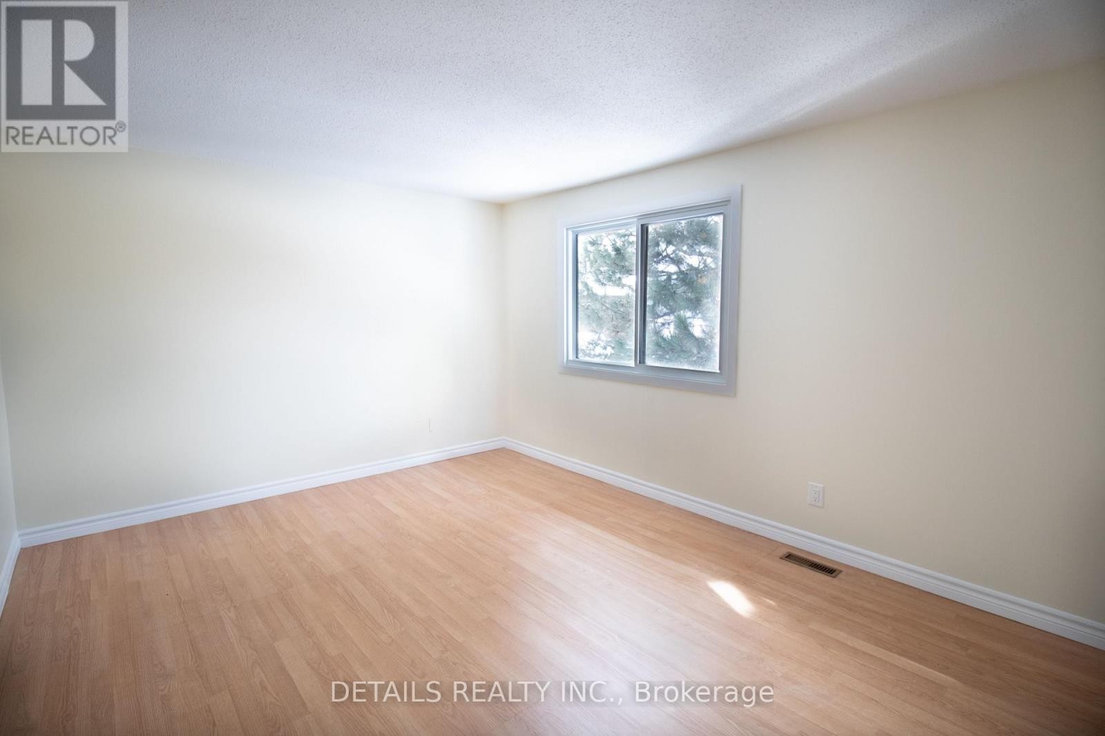 












48 - 1339 BELGATE WAY

,
Ottawa,




Ontario
K1J8P8

