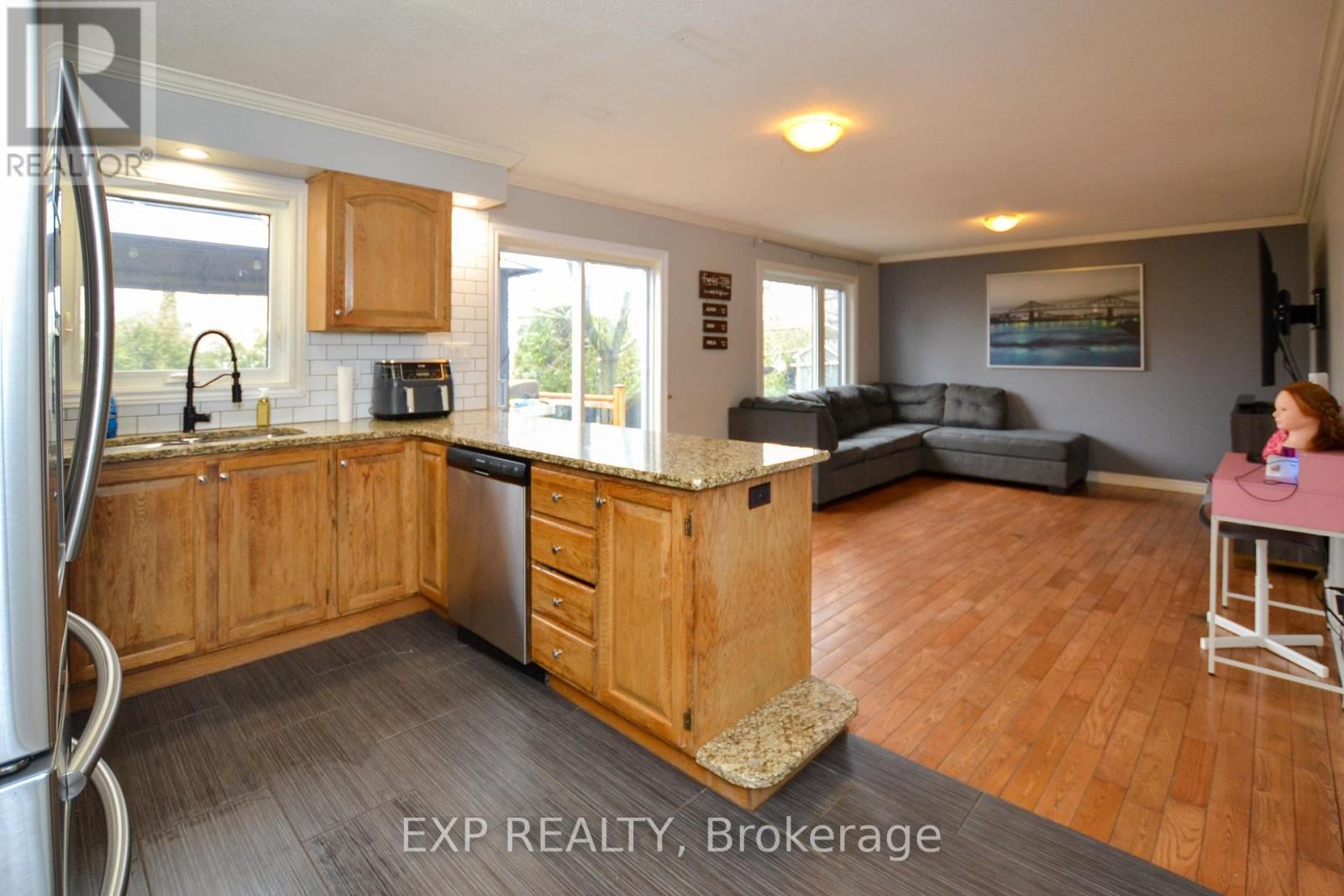 












965 BELVEDERE AVENUE

,
Clarence-Rockland,




Ontario
K4K1H3

