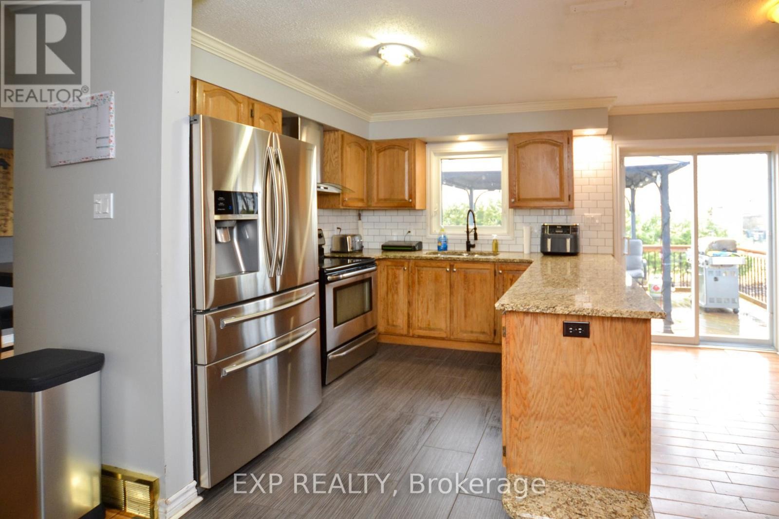 












965 BELVEDERE AVENUE

,
Clarence-Rockland,




Ontario
K4K1H3

