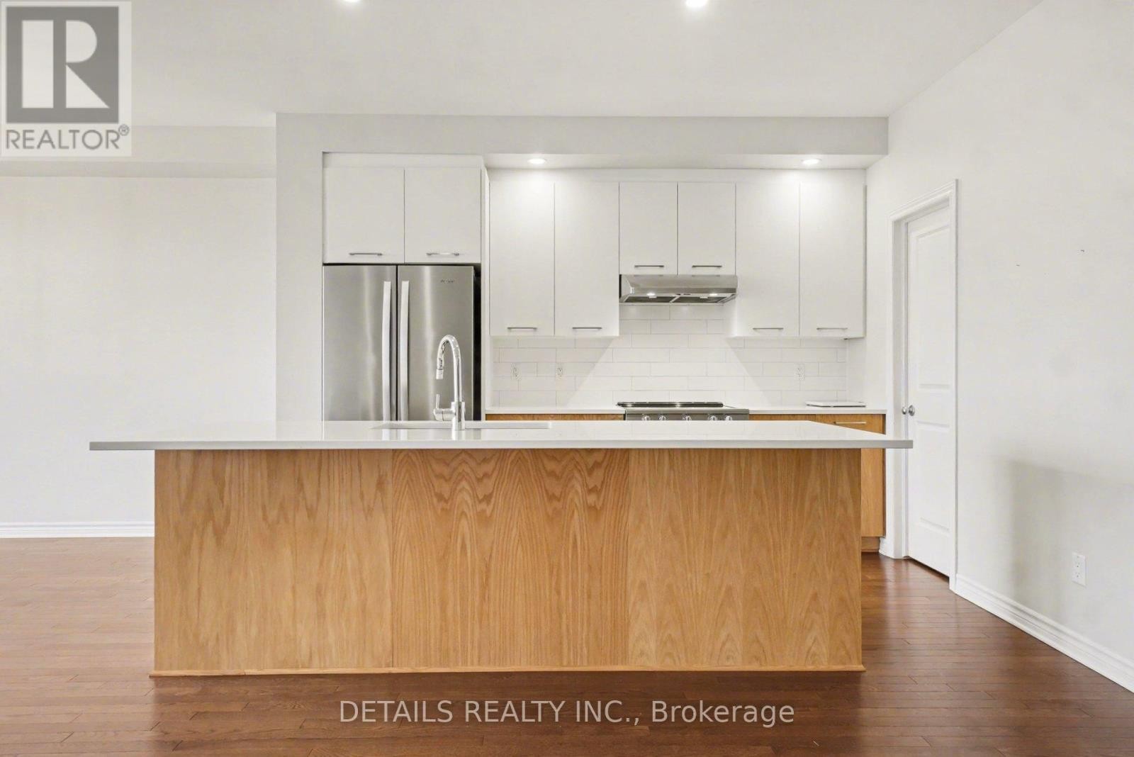 












355 MISHAWASHKODE STREET

,
Ottawa,




Ontario
K4A1E9

