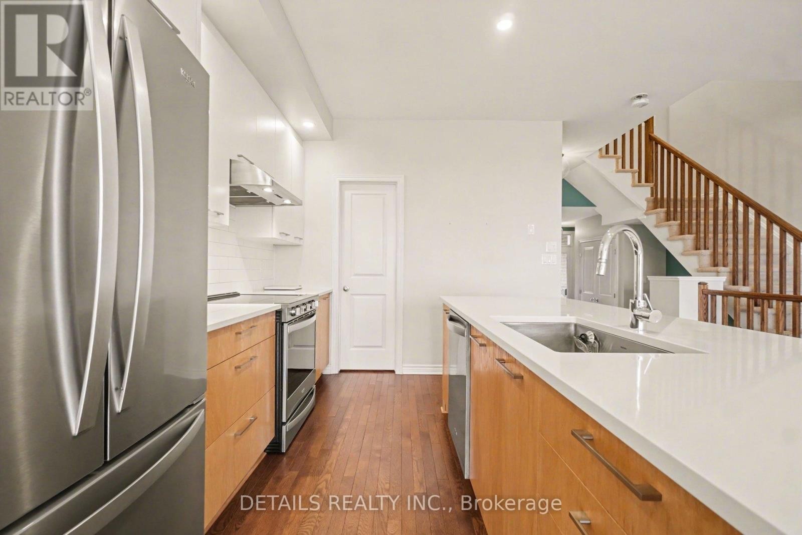 












355 MISHAWASHKODE STREET

,
Ottawa,




Ontario
K4A1E9

