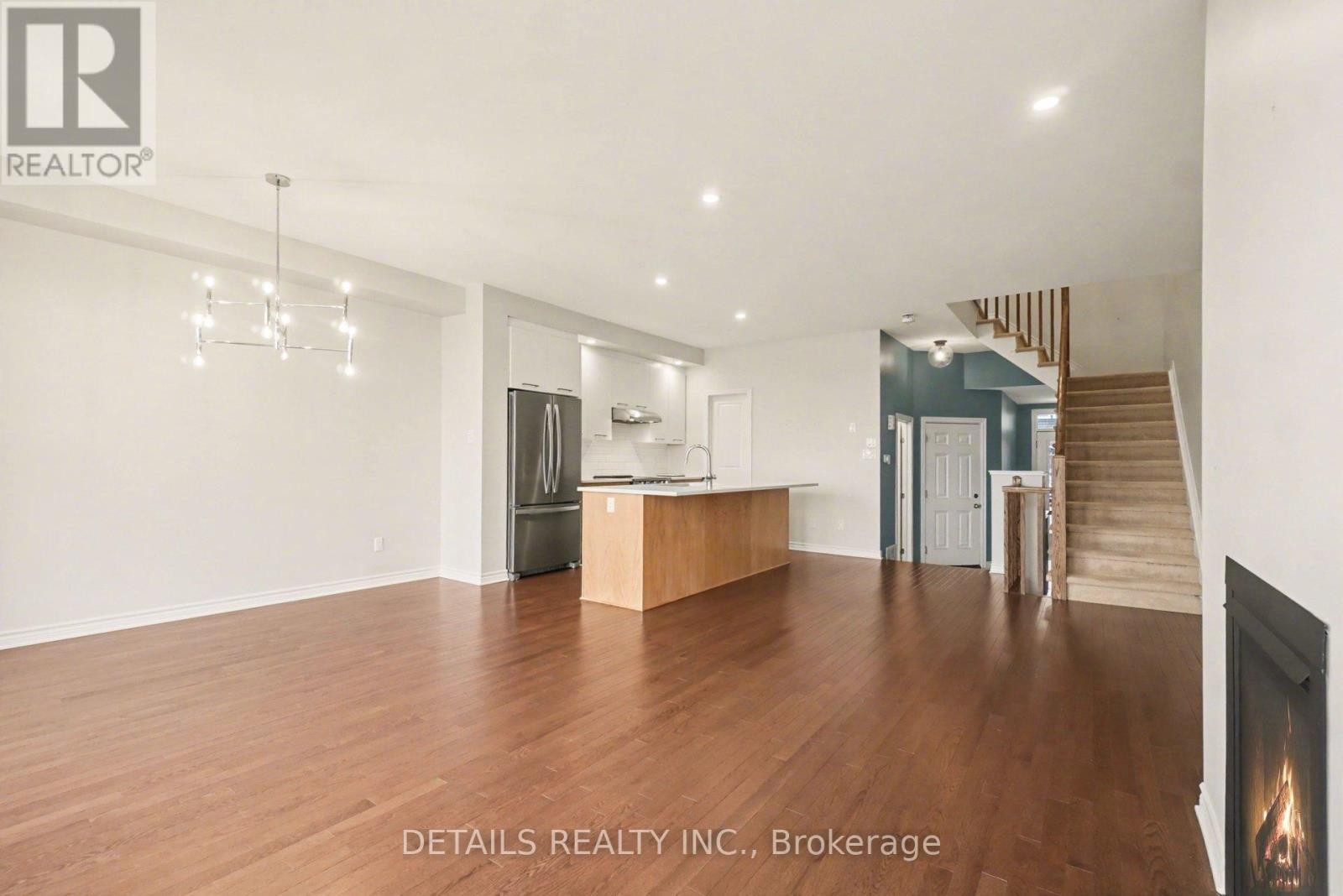












355 MISHAWASHKODE STREET

,
Ottawa,




Ontario
K4A1E9

