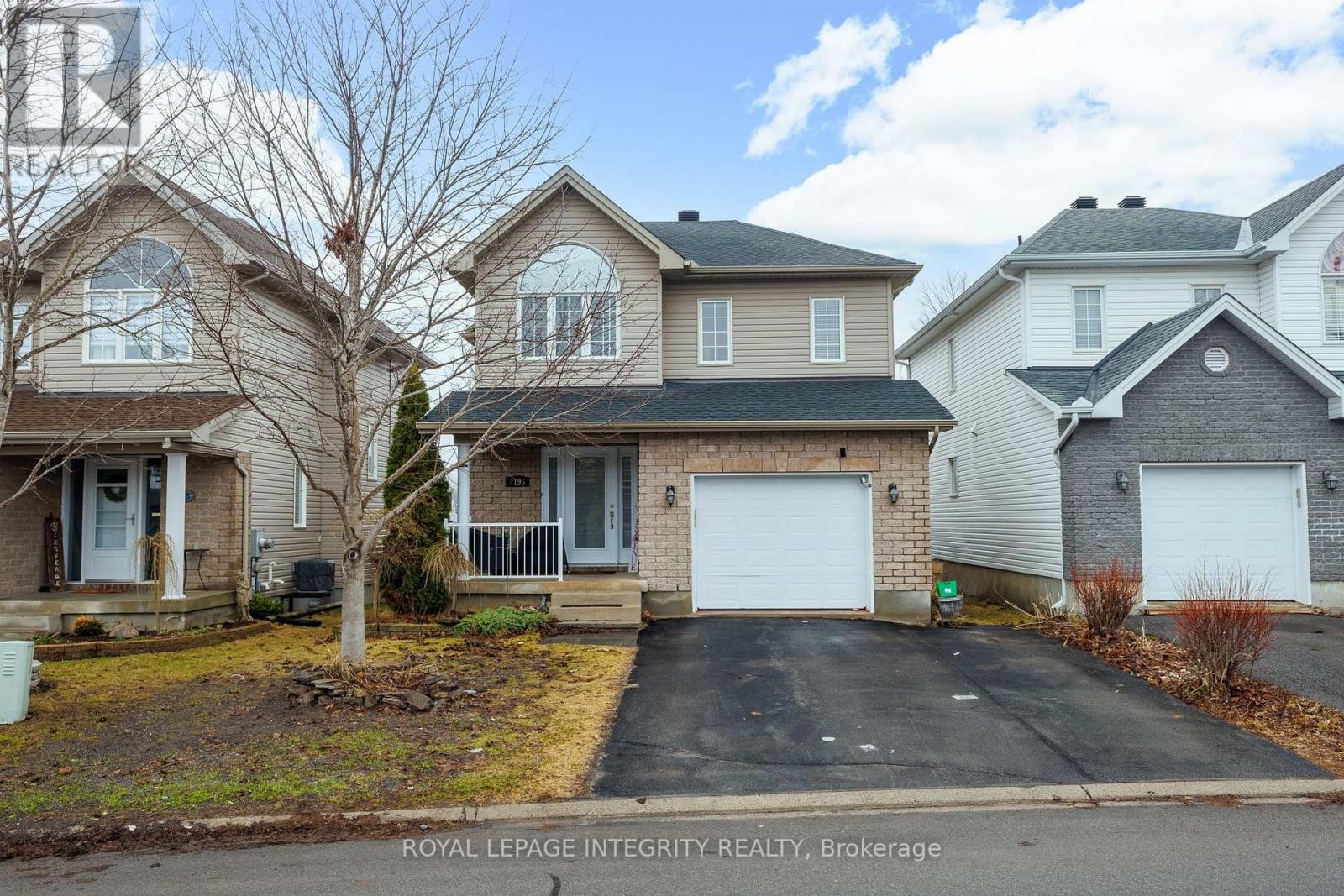 












2195 PATRICIA STREET

,
Clarence-Rockland,




Ontario
K4K1V8

