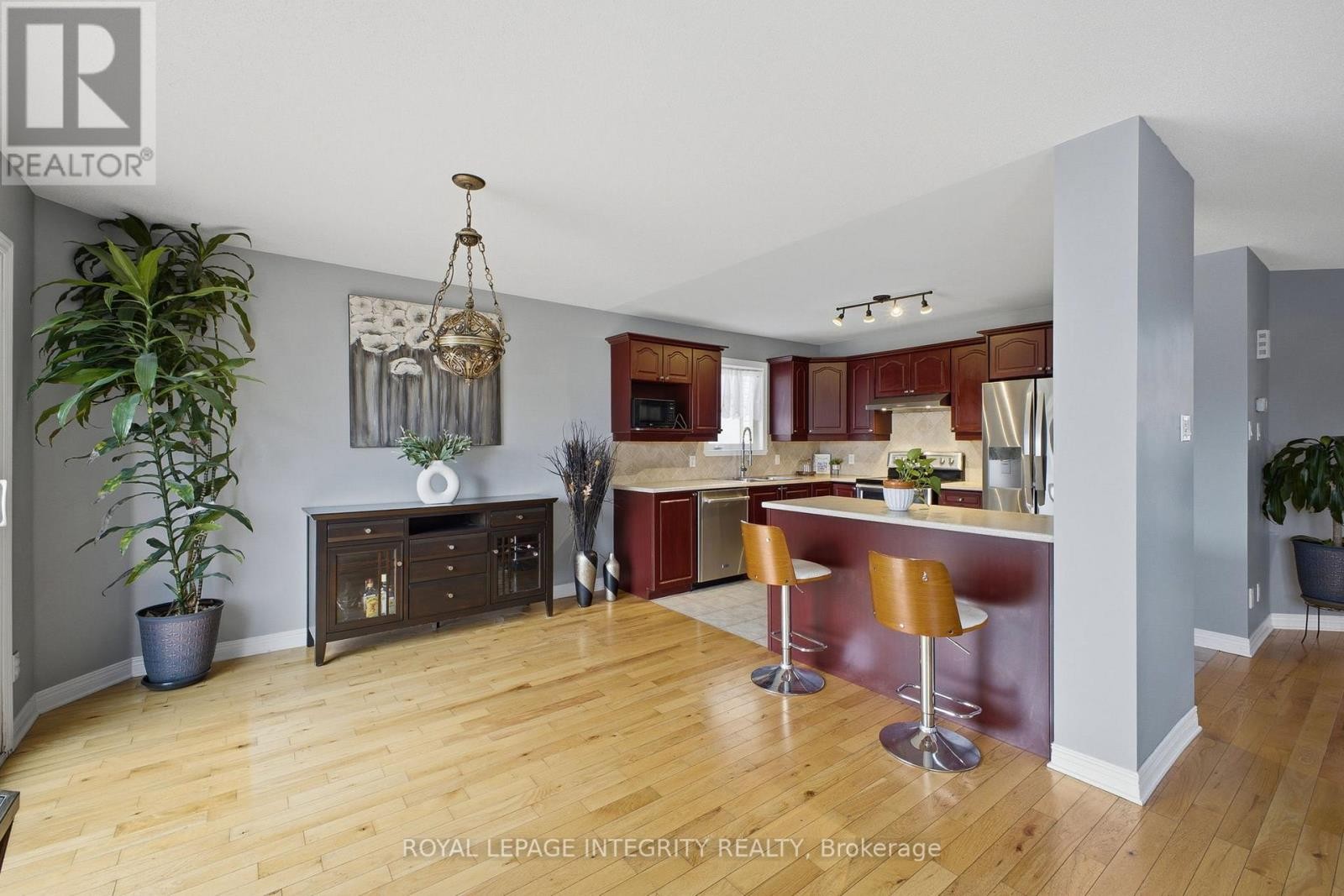 












2195 PATRICIA STREET

,
Clarence-Rockland,




Ontario
K4K1V8

