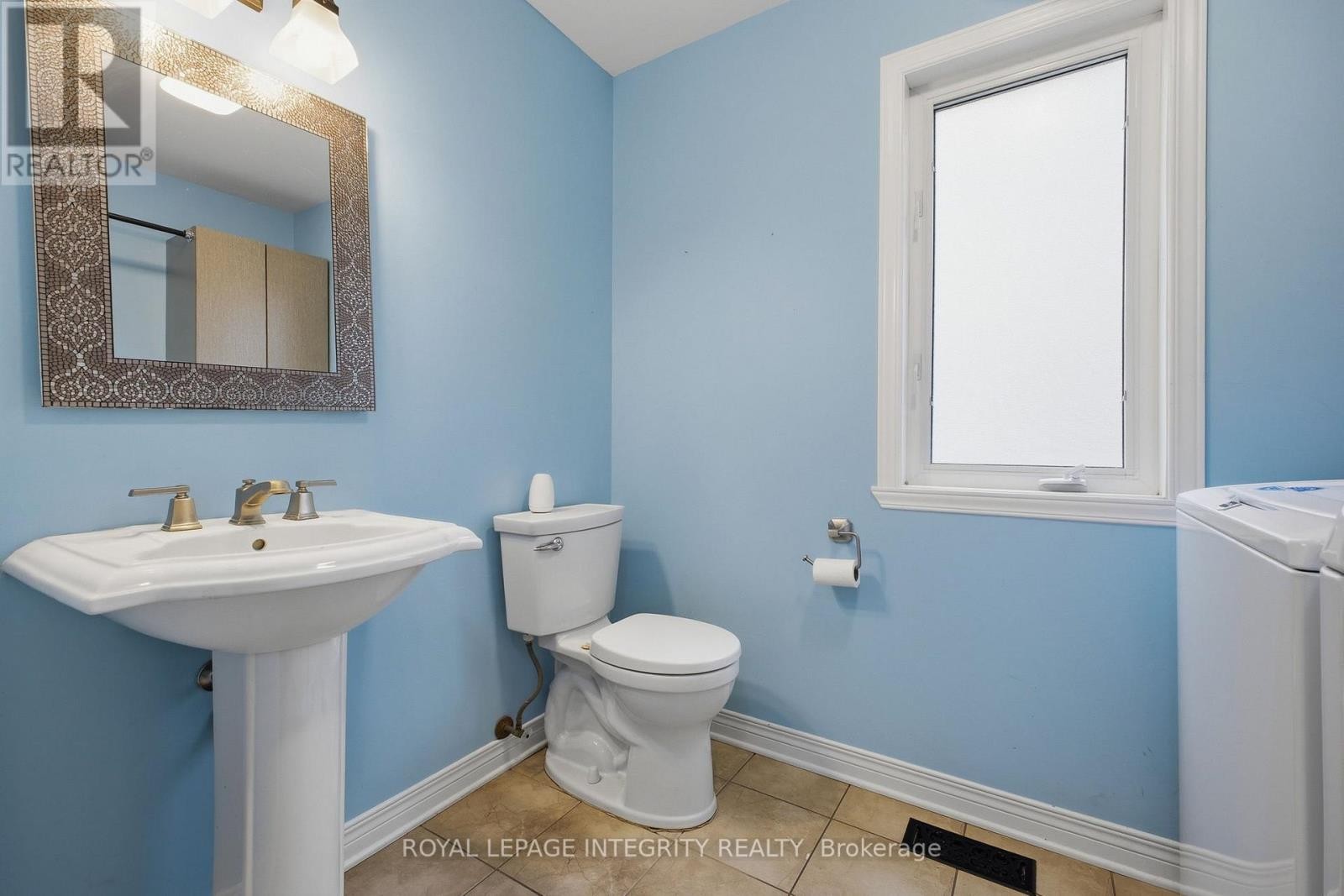 












2195 PATRICIA STREET

,
Clarence-Rockland,




Ontario
K4K1V8


