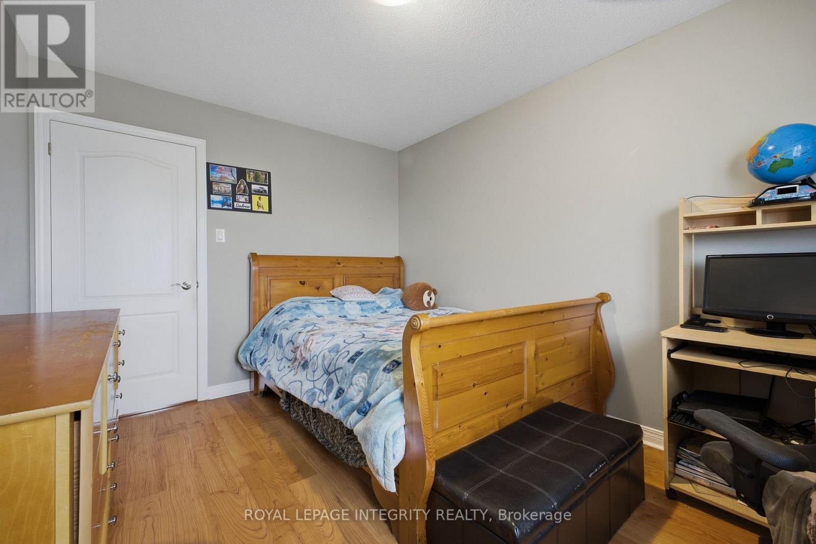 












2195 PATRICIA STREET

,
Clarence-Rockland,




Ontario
K4K1V8

