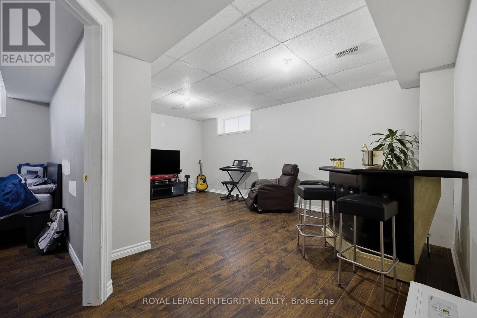 












2195 PATRICIA STREET

,
Clarence-Rockland,




Ontario
K4K1V8

