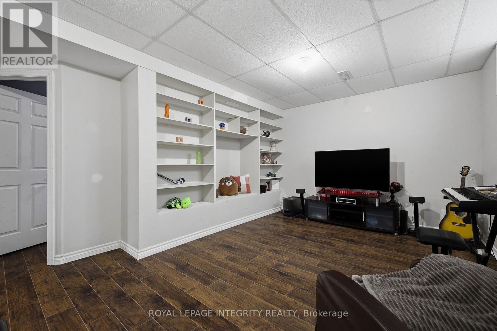 












2195 PATRICIA STREET

,
Clarence-Rockland,




Ontario
K4K1V8

