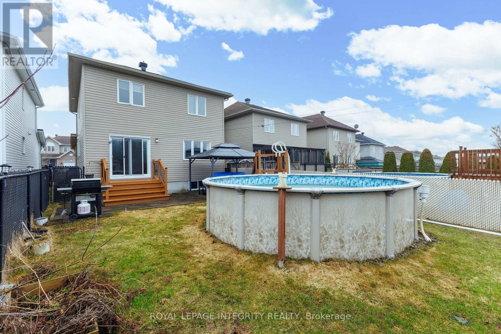 












2195 PATRICIA STREET

,
Clarence-Rockland,




Ontario
K4K1V8

