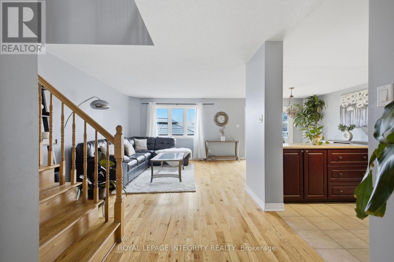 












2195 PATRICIA STREET

,
Clarence-Rockland,




Ontario
K4K1V8

