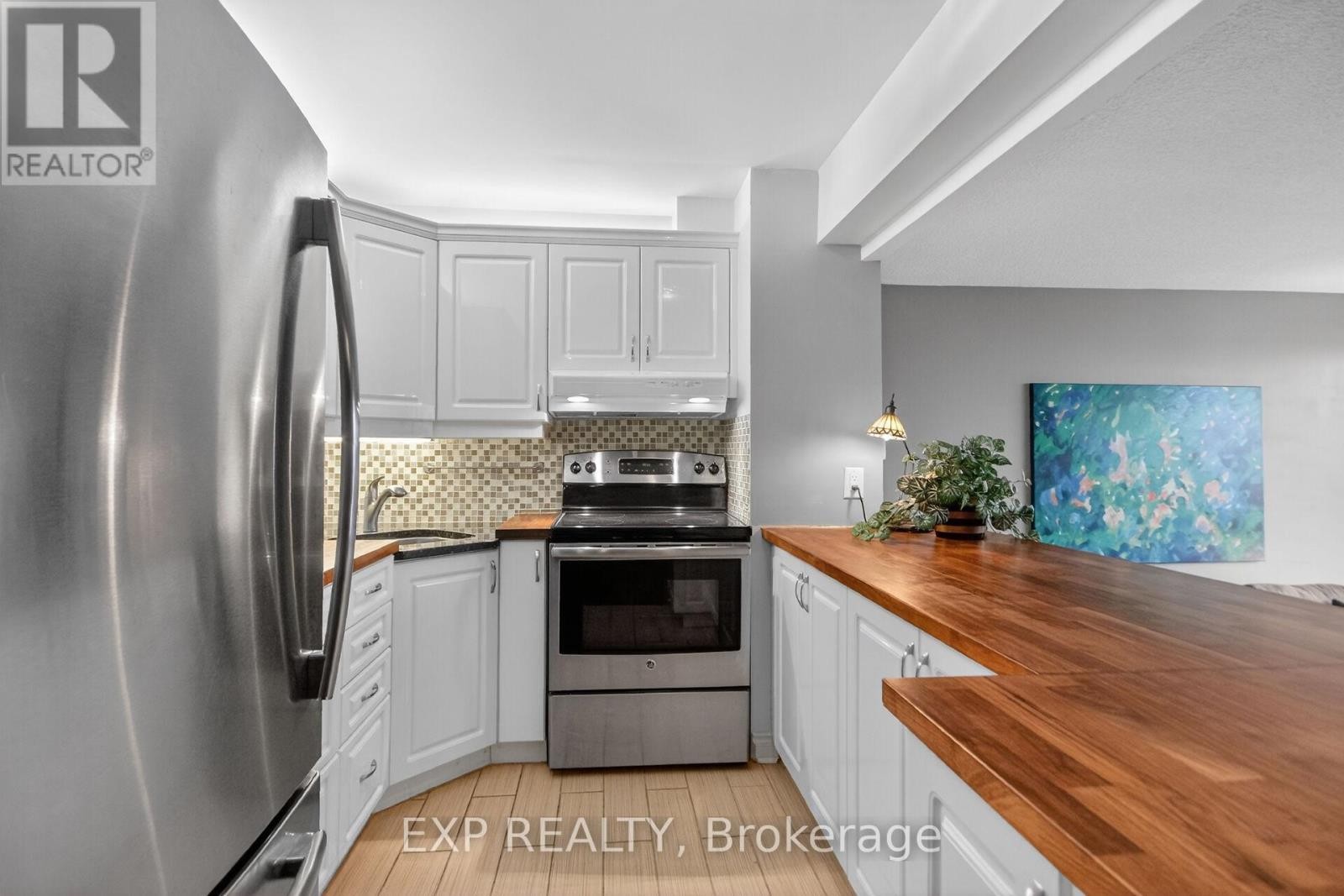 












2009 - 1171 AMBLESIDE DRIVE

,
Ottawa,




Ontario
K2B8E1

