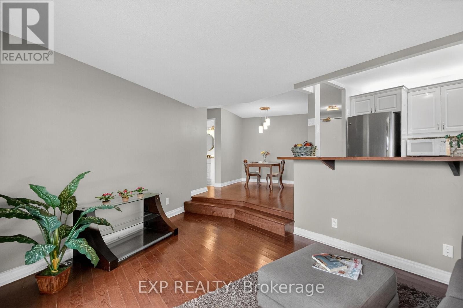 












2009 - 1171 AMBLESIDE DRIVE

,
Ottawa,




Ontario
K2B8E1

