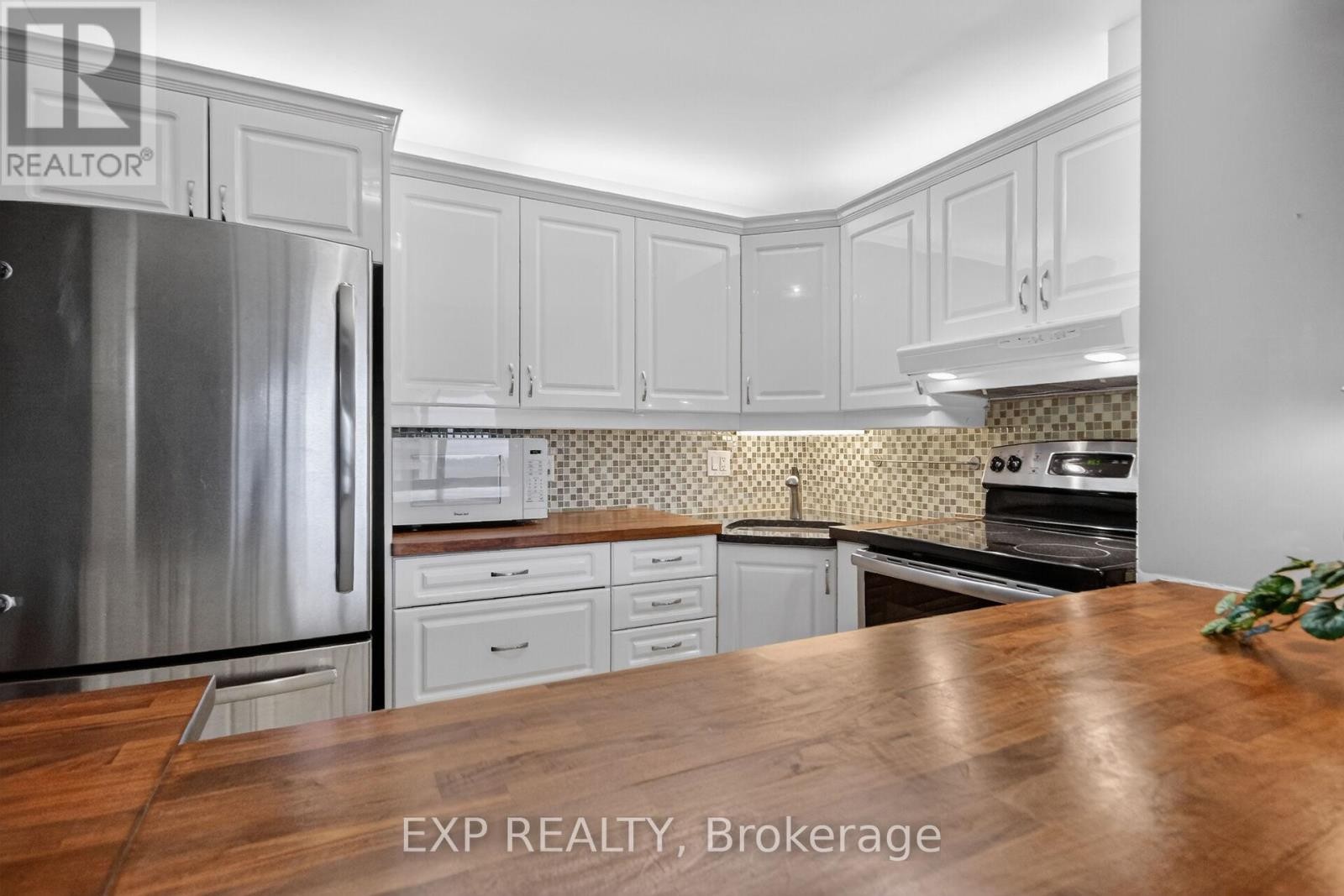 












2009 - 1171 AMBLESIDE DRIVE

,
Ottawa,




Ontario
K2B8E1

